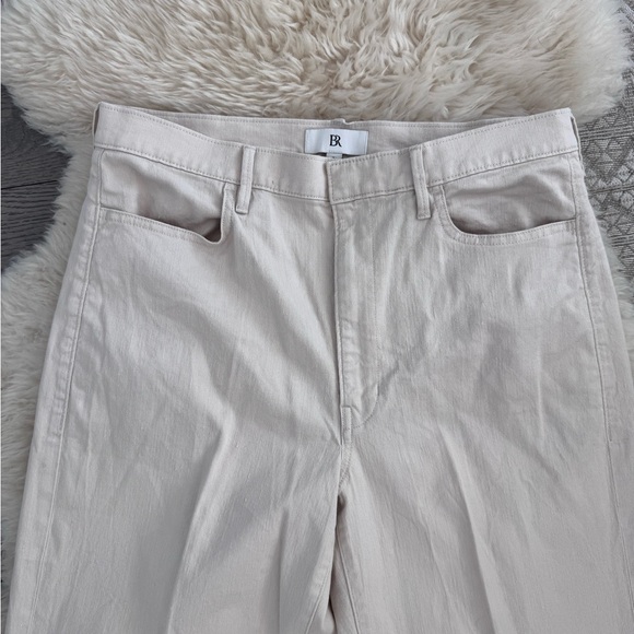 Banana Republic ITALIAN LINEN-COTTON WIDE LEG JEAN PANT in Cream - Picture 6 of 8